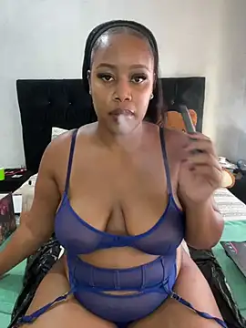 MimiCurves online show from January 2025 03:33:02 PM