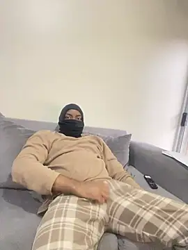 jaytee198610 online show from April 2026 03:35:02 PM