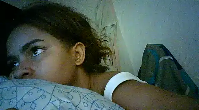 Snapshot of Bellabeltrann chatting on January 2025 06:22:02 AM Bellabeltrann online show from January 2025 06:22:02 AM