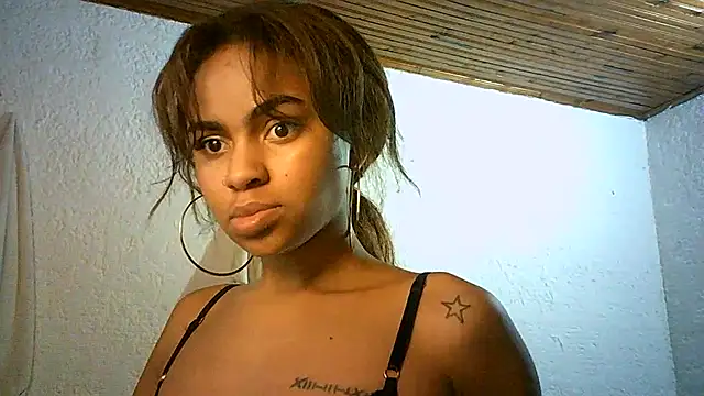 Snapshot of Bellabeltrann chatting on February 2025 08:56:02 AM Bellabeltrann online show from February 2025 08:56:02 AM