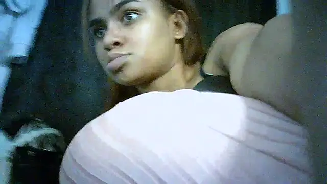 Snapshot of Bellabeltrann chatting on September 2025 10:49:01 AM Bellabeltrann online show from September 2025 10:49:01 AM