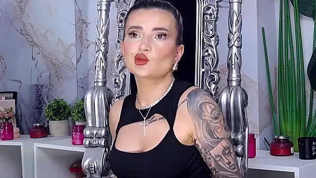 NightshadeIris online show from March 2026 12:31:01 PM