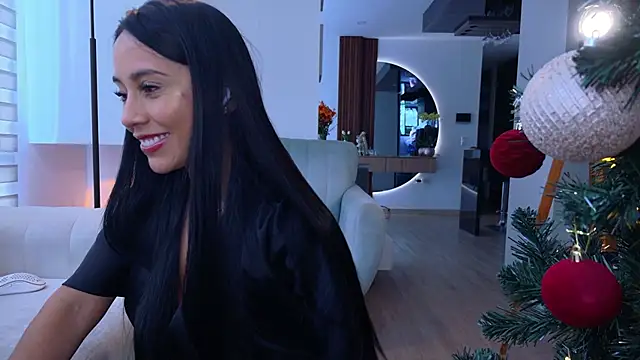 Miarouss3 online show from November 2025 01:12:02 PM