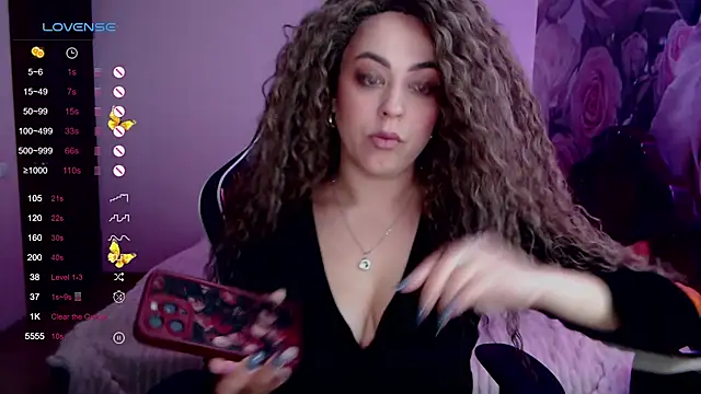  Just a queen 3 online show from December 2024 05:55:01 PM