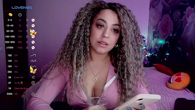  Just a queen 3 online show from December 2024 06:09:01 PM