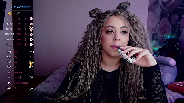  Just a queen 3 online show from January 2025 06:20:02 PM