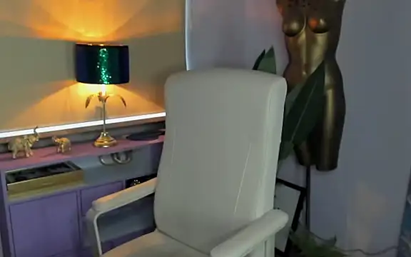 sarah perfect online show from October 2025 01:53:02 PM