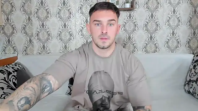 Jonmusclemaster online show from December 2024 11:11:02 AM