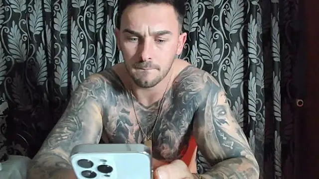 Jonmusclemaster online show from December 2024 11:18:02 PM