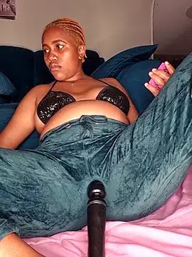 SquirtQueen222 online show from February 2026 08:51:01 PM