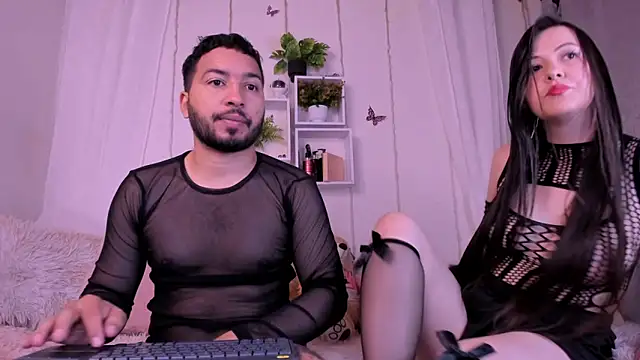 Idara and Edahi01 online show from February 2025 06:45:01 PM