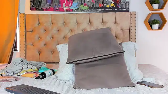 Anya Texas online show from February 2025 08:10:01 PM