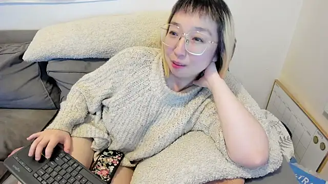 luxgray online show from March 2025 11:20:01 PM