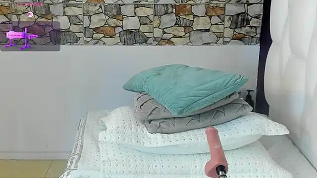 brithanyadams23 online show from September 2025 03:01:01 AM