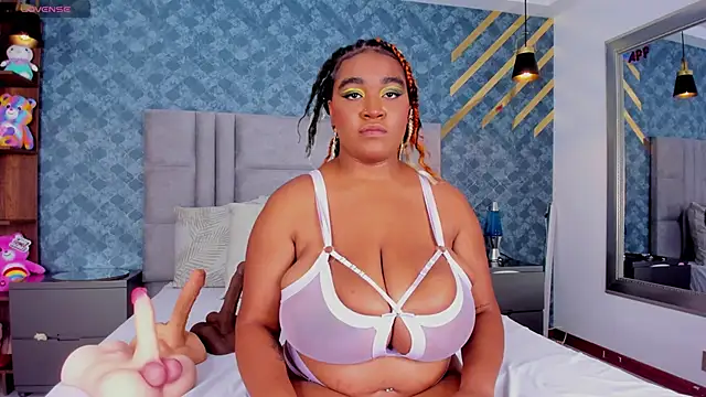 NiiaMoore online show from June 2026 08:06:01 PM