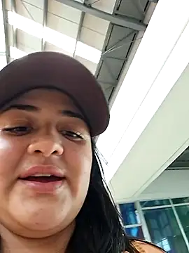 Liancy online show from March 2025 08:37:01 PM