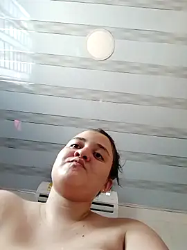 Liancy online show from March 2026 07:49:02 PM