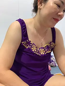 Snapshot of Baby-bigtits chatting on February 2025 01:17:02 PM Baby-bigtits online show from February 2025 01:17:02 PM