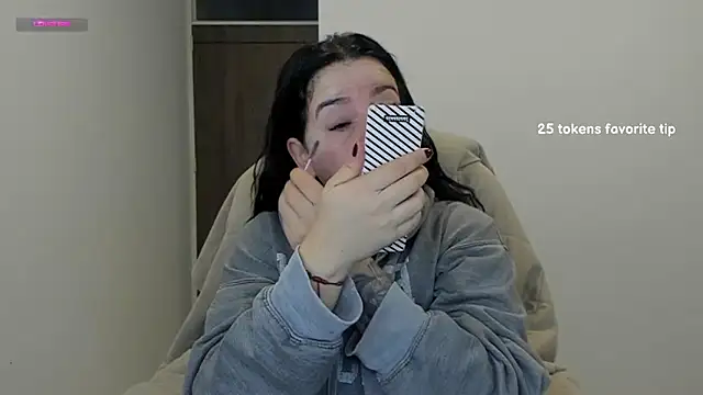 Snapshot of Im_coco chatting on January 2025 11:21:02 AM Im coco online show from January 2025 11:21:02 AM