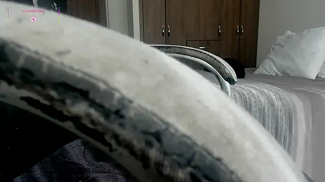 Snapshot of Im_coco chatting on November 2025 01:40:01 PM Im coco online show from November 2025 01:40:01 PM