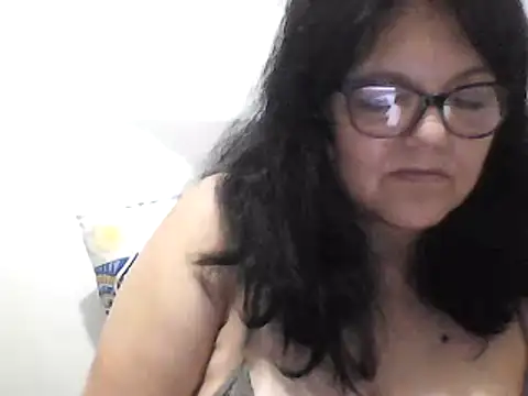 Snapshot of kassandra02 chatting on December 2024 04:04:01 PM kassandra02 online show from December 2024 04:04:01 PM