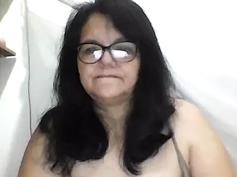 Snapshot of kassandra02 chatting on February 2025 01:44:01 PM kassandra02 online show from February 2025 01:44:01 PM