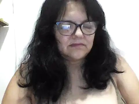 Snapshot of kassandra02 chatting on February 2025 02:33:01 PM kassandra02 online show from February 2025 02:33:01 PM