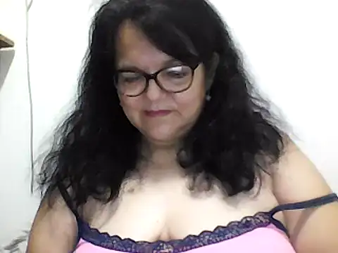 Snapshot of kassandra02 chatting on February 2025 02:54:02 PM kassandra02 online show from February 2025 02:54:02 PM