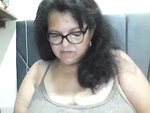 Snapshot of kassandra02 chatting on October 2025 02:46:02 PM kassandra02 online show from October 2025 02:46:02 PM