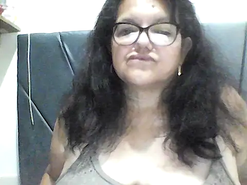 Snapshot of kassandra02 chatting on October 2025 03:09:01 PM kassandra02 online show from October 2025 03:09:01 PM