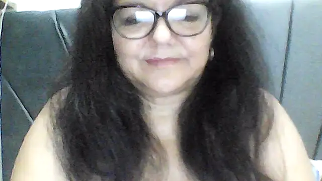 Snapshot of kassandra02 chatting on October 2025 04:07:02 PM kassandra02 online show from October 2025 04:07:02 PM