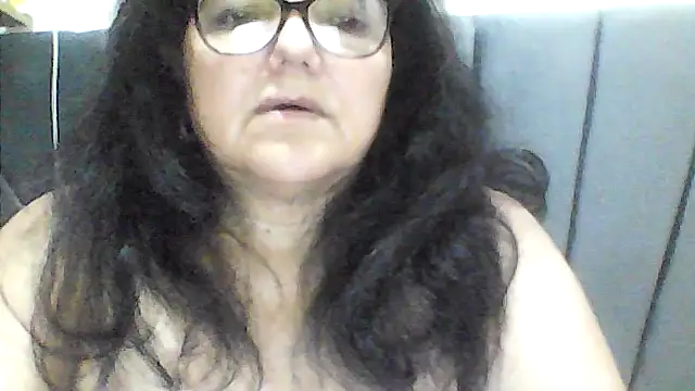 Snapshot of kassandra02 chatting on October 2025 02:45:01 AM kassandra02 online show from October 2025 02:45:01 AM