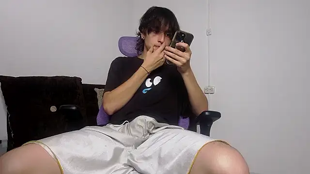 alex connorr online show from March 2026 09:51:01 PM