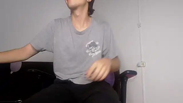 Snapshot of alex_connorr chatting on July 2026 10:02:02 PM alex connorr online show from July 2026 10:02:02 PM