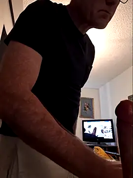 Snapshot of bibananaman chatting on April 2026 05:10:02 PM bibananaman online show from April 2026 05:10:02 PM
