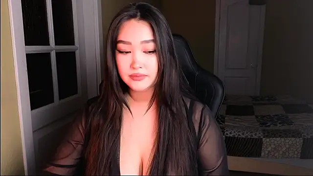 Snapshot of Erica_Wayne chatting on March 2025 12:36:02 PM Erica Wayne online show from March 2025 12:36:02 PM