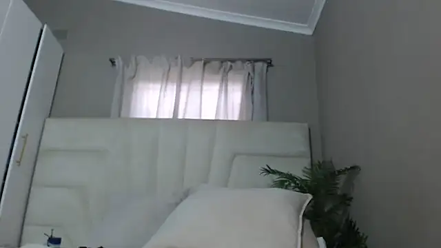 naughtyblackdolie online show from March 2025 07:20:02 AM