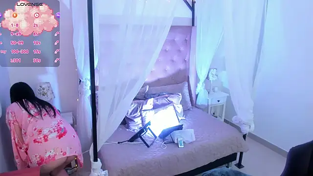 Snapshot of Hanna__Becker_ chatting on September 2025 03:22:01 AM Hanna  Becker  online show from September 2025 03:22:01 AM