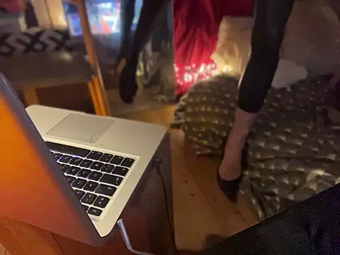 alexheels boots online show from April 2026 03:48:01 AM