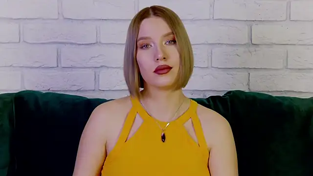 LiliLinn online show from January 2025 08:18:02 AM