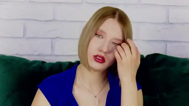 LiliLinn online show from February 2025 05:11:02 AM