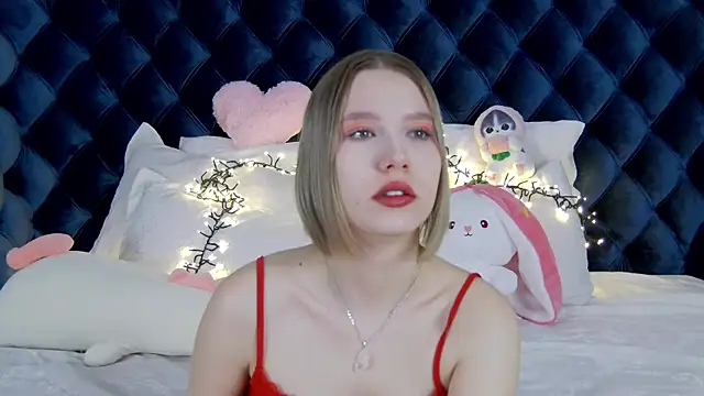 LiliLinn online show from March 2025 04:25:02 AM