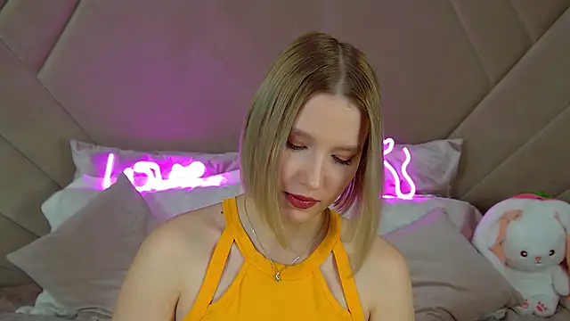 LiliLinn online show from March 2025 07:58:02 AM