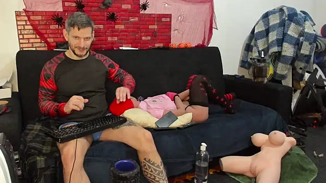 Snapshot of Samurayjiu chatting on February 2025 10:37:01 PM Samurayjiu online show from February 2025 10:37:01 PM