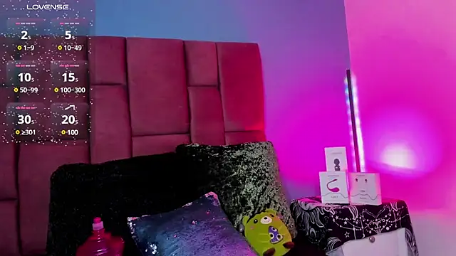 NinaInk online show from February 2025 03:31:02 PM