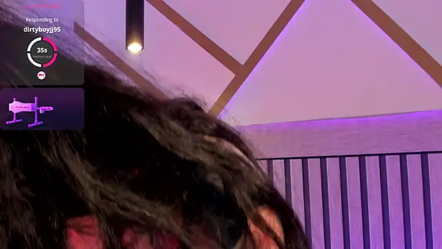 Snapshot of NinaInk chatting on March 2026 11:21:01 AM NinaInk online show from March 2026 11:21:01 AM