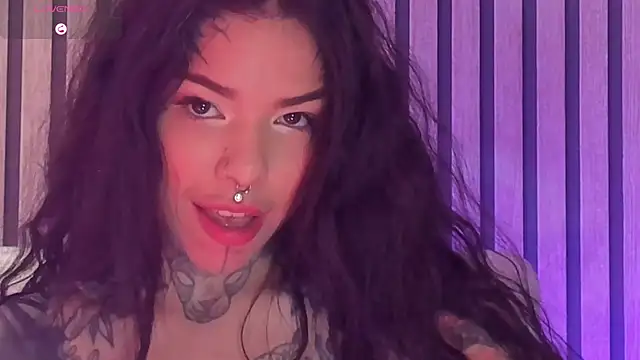 Snapshot of NinaInk chatting on April 2026 11:51:02 AM NinaInk online show from April 2026 11:51:02 AM