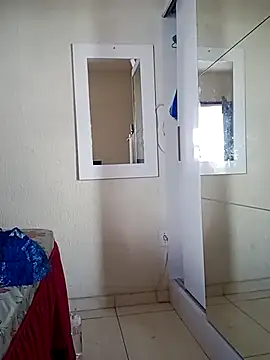 Indiazinhax online show from March 2026 02:21:01 PM