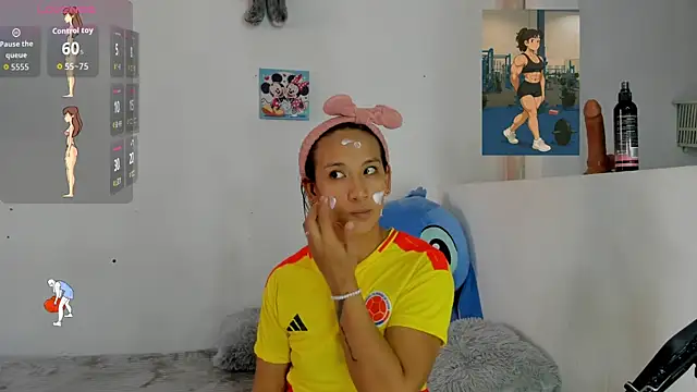 Snapshot of Valeria_Fitness chatting on June 2026 07:04:02 PM Valeria Fitness online show from June 2026 07:04:02 PM