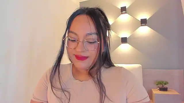 Snapshot of ellamontoya chatting on October 2025 12:14:02 PM ellamontoya online show from October 2025 12:14:02 PM